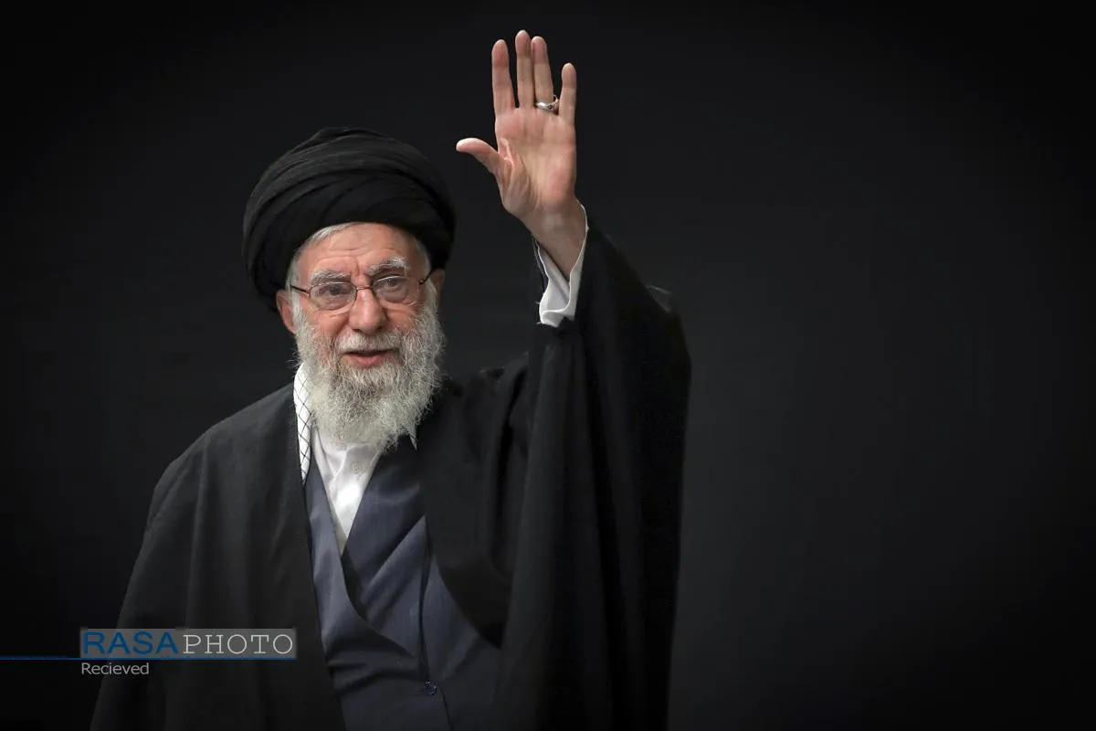 رهبر بزرگ آزادی خواهان جهان حضرت آیت&zwnj;الله&zwnj;العظمی خامنه ای به ملکوت اعلی پیوست