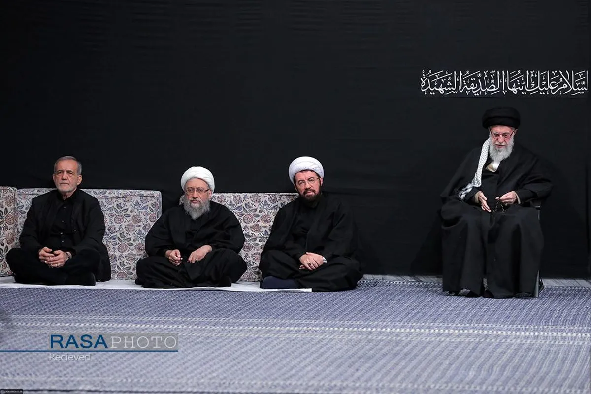 عزاداری شام شهادت حضرت فاطمه&zwnj;زهرا (سلام&zwnj;الله&zwnj;علیها) با حضور رهبر انقلاب