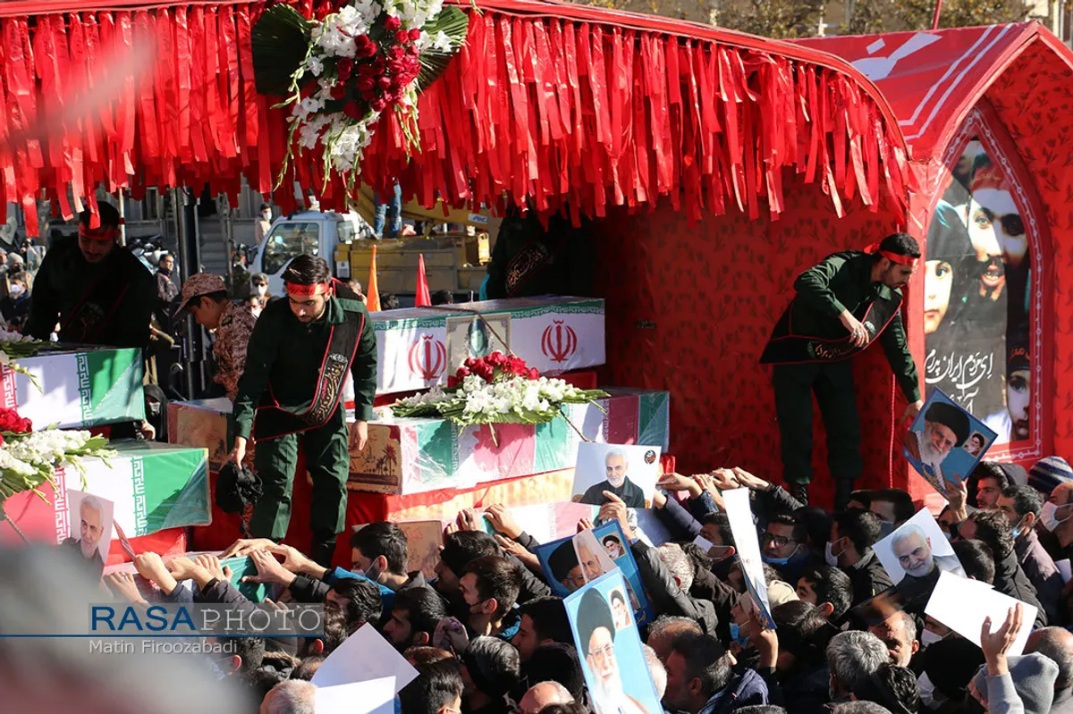 تشییع ۲۲ شهید دفاع مقدس در اصفهان&lrm;&lrm;