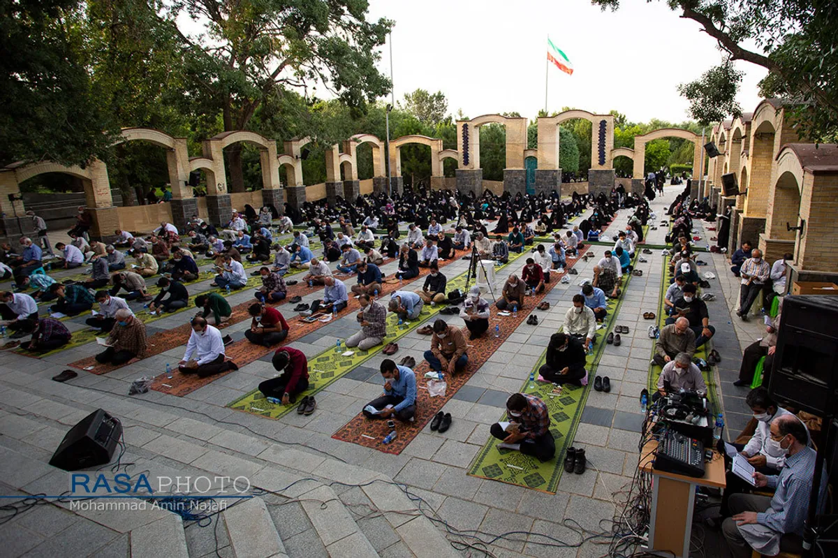مراسم دعای عرفه با رعایت پروتکل&zwnj;های بهداشتی در همدان
