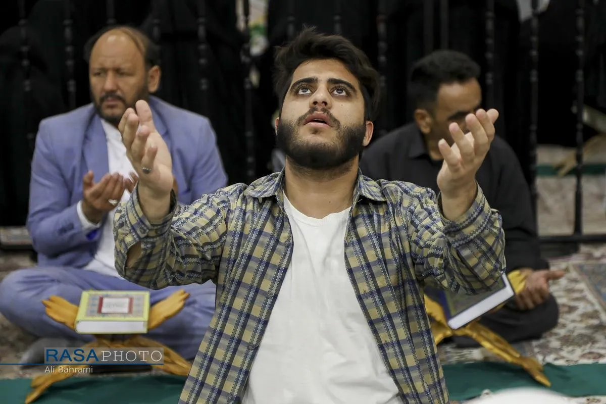 آئین جزء&zwnj;خوانی قرآن کریم در حرم کریمه اهل&zwnj;بیت (ع)