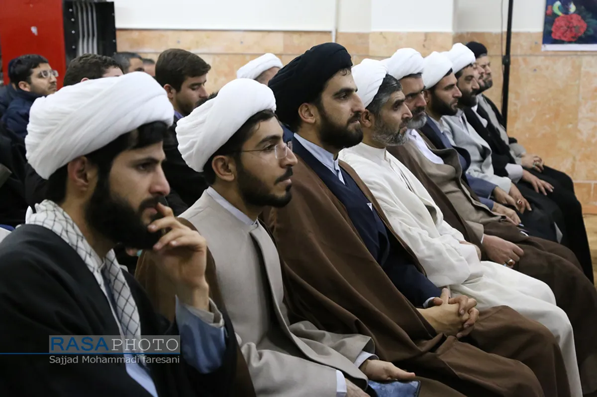 اساتید حوزه&zwnj;های علمیه و مراکز آموزش عالی با نماینده ولی فقیه در استان چهارمحال و بختیاری