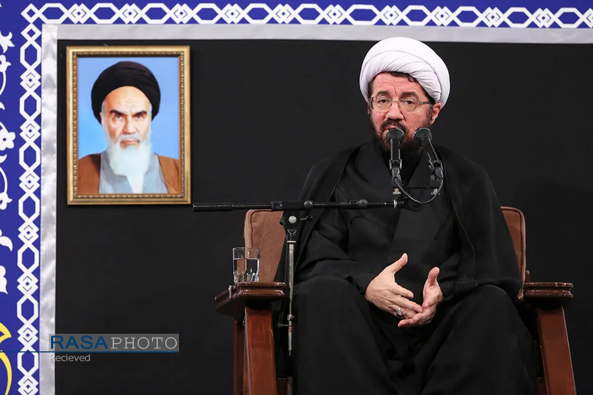 مراسم عزاداری شب عاشورای حسینی (علیه&zwnj;السلام) با حضور رهبر انقلاب