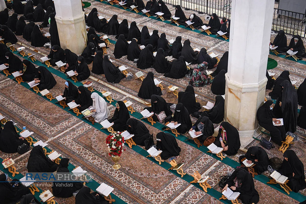 مراسم جزء&zwnj;خوانی قرآن کریم در حرم کریمه اهلبیت (ع)