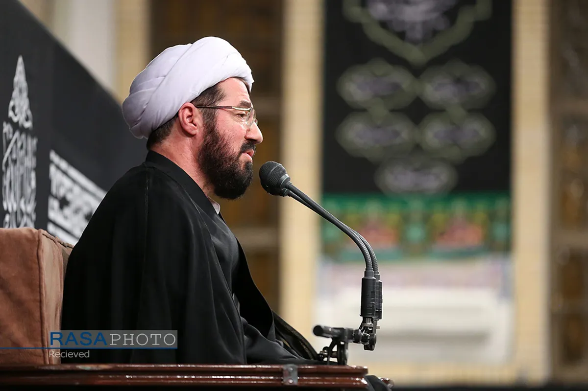 مراسم عزاداری حضرت اباعبدالله الحسین (علیه&zwnj;السلام) در شب تاسوعا با حضور رهبر انقلاب