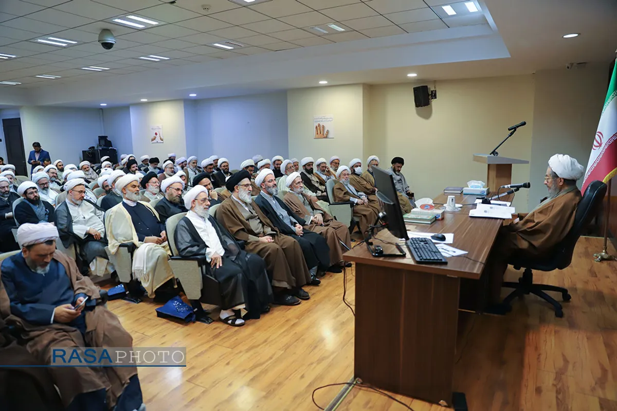 آغاز به کار کمیسیون&zwnj;های پنج گانه دهمین اجلاسیه منطقه&zwnj;ای جامعه مدرسین با علمای بلاد