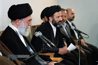تصاویری از شهید آیت الله رئیسی و همراهان ایشان در کنار رهبر معظم انقلاب