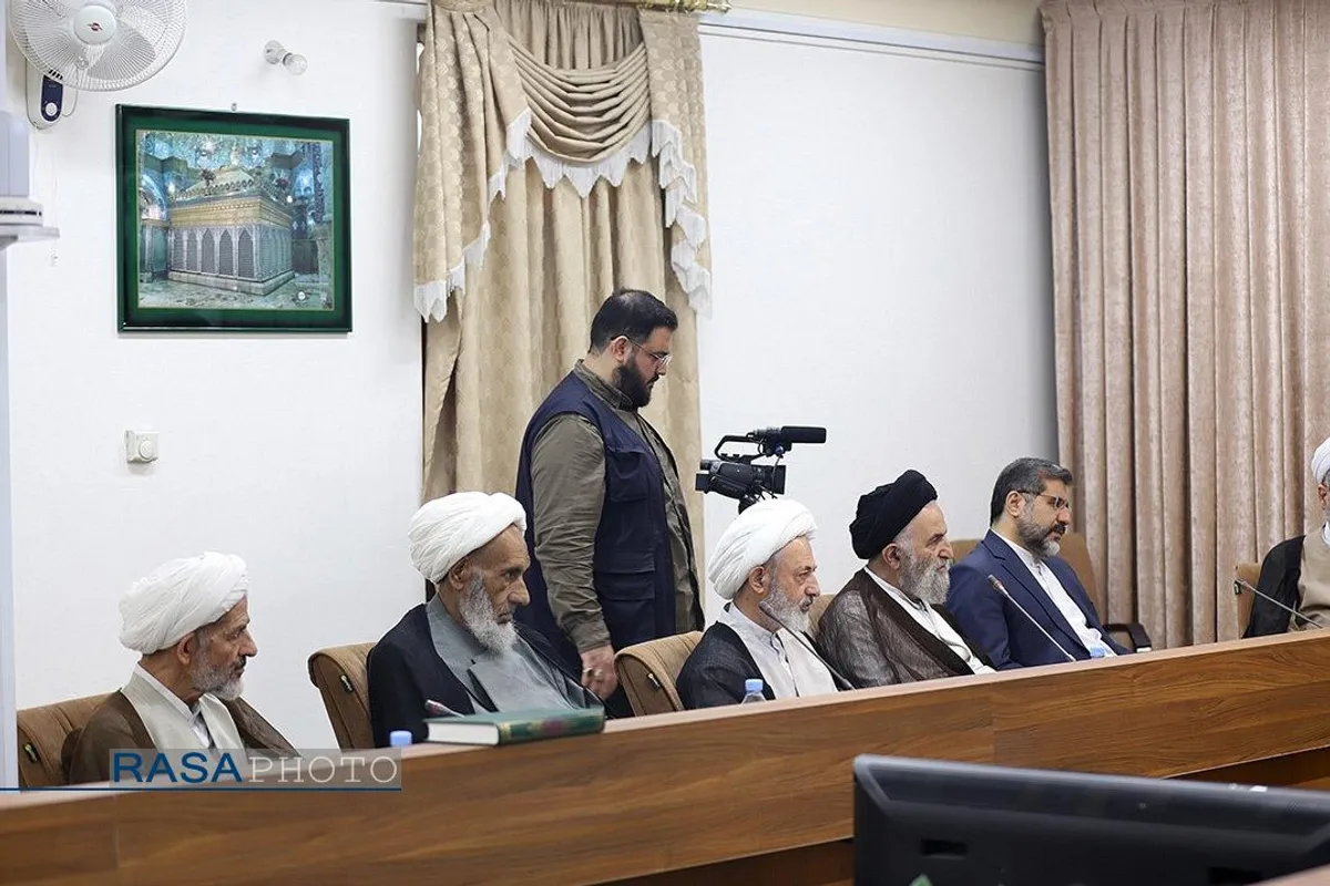 حضور رئیس&zwnj;جمهور در جلسه جامعه مدرسین