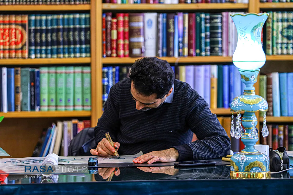 رویداد کتابت خط فیروزه&zwnj;ای در آستانه نیمه شعبان