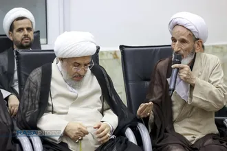 دیدار پزشکیان با اعضای جامعه مدرسین حوزه علمیه قم