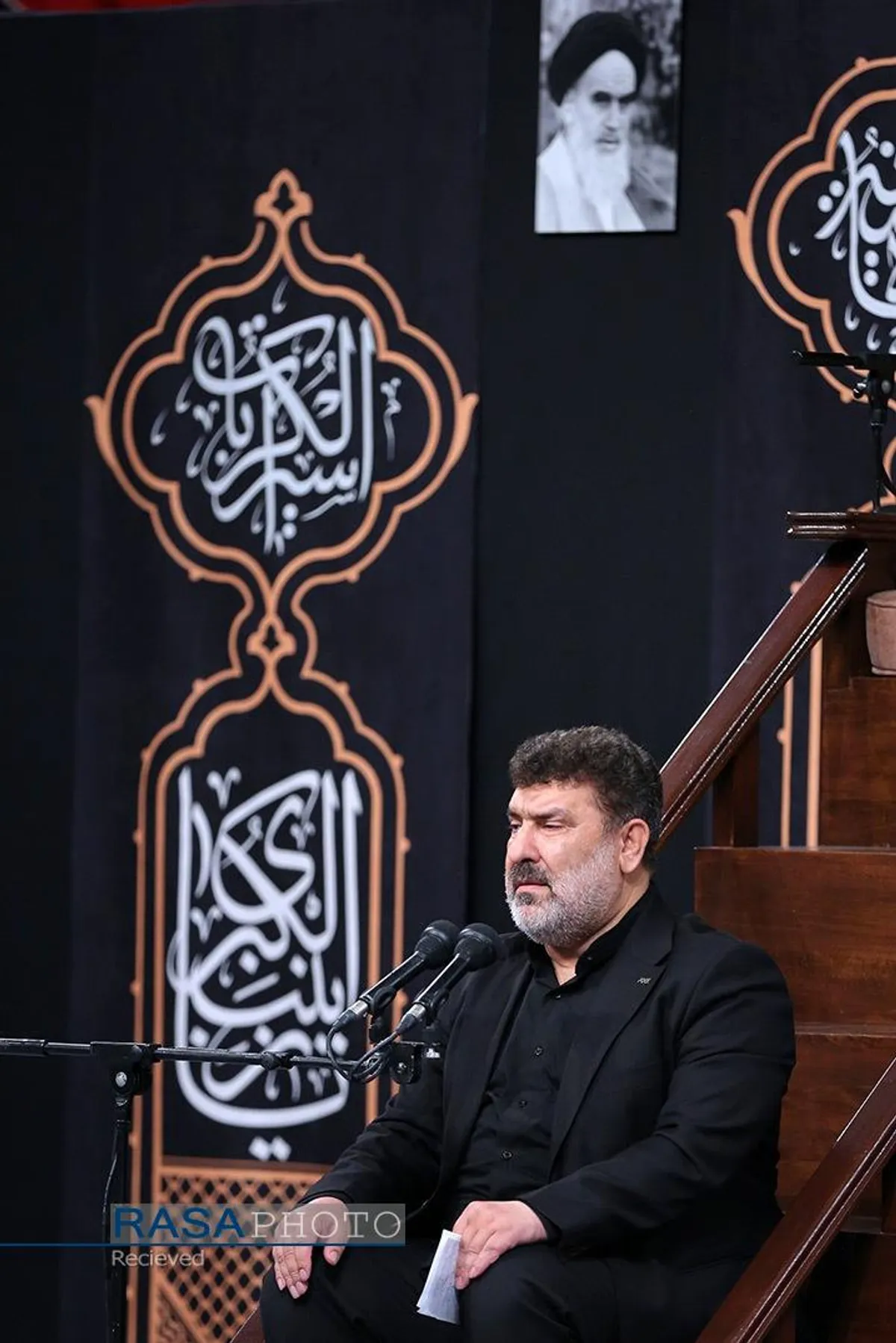 اولین شب عزاداری حضرت اباعبدالله الحسین (علیه&zwnj;السلام) با حضور رهبر انقلاب