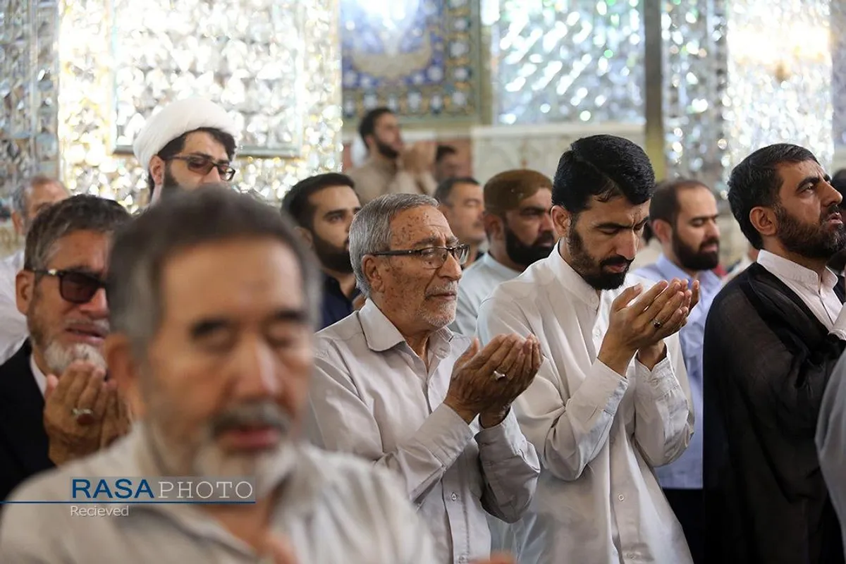 اقامه نماز عید سعید قربان در حرم کریمه اهلبیت (ع)