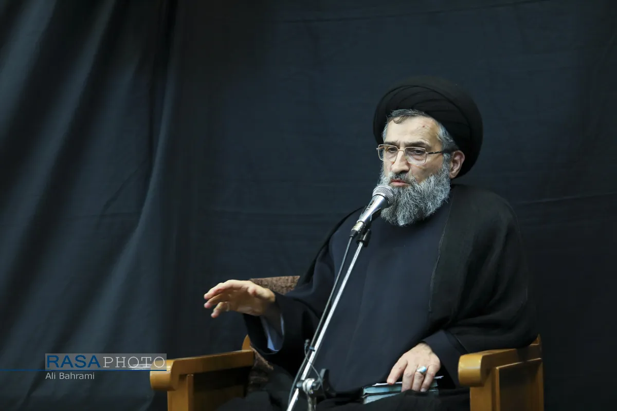 گرامیداشت رهبر شهید انقلاب در بیت حضرت آیت الله نوری همدانی