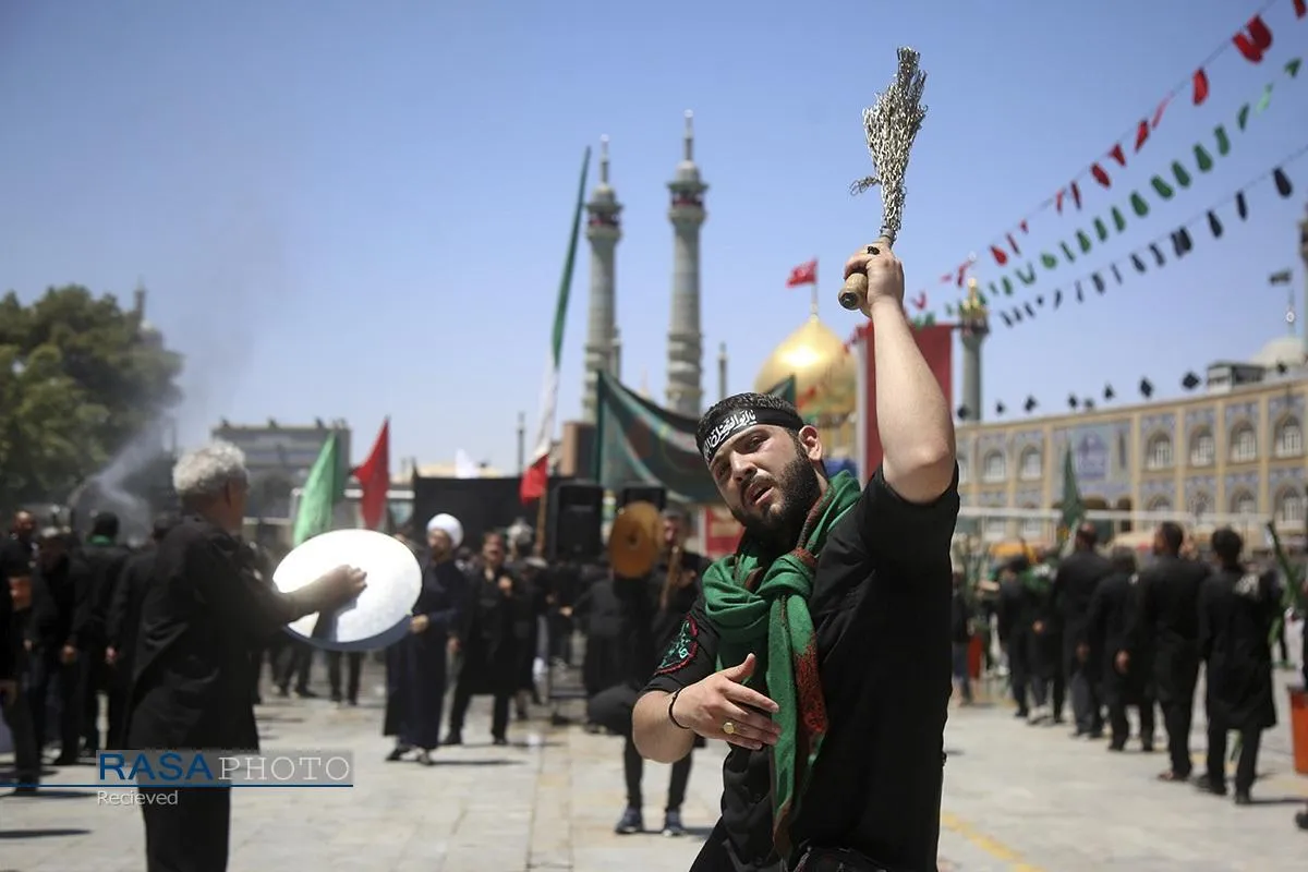 نماز جماعت و عزاداری ظهر عاشورای حسینی در قم