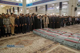 تشییع ۷ شهید گمنام دفاع مقدس در قم