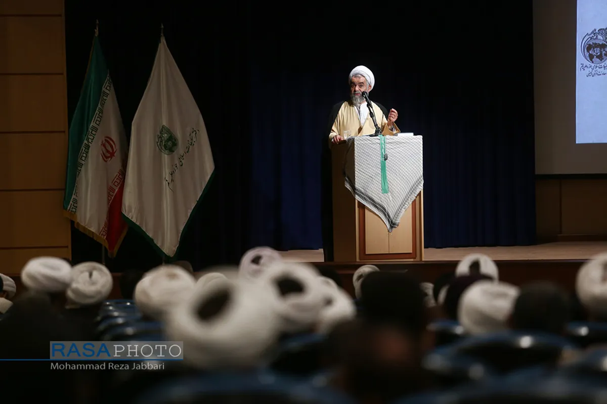 همایش نقش مبلغان در دفاع مقدس&lrm;&lrm;