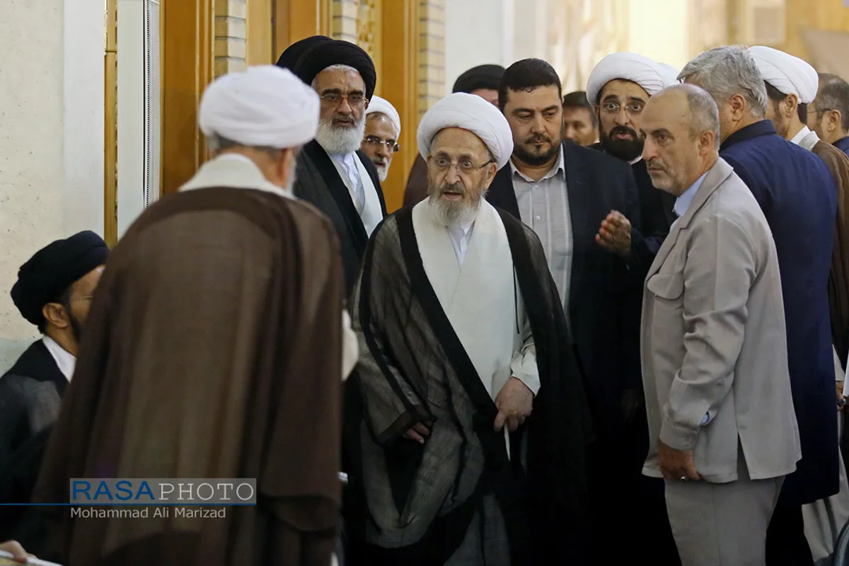 مراسم بزرگداشت آیت الله آصف محسنی در حرم حضرت معصومه (سلام الله علیها)