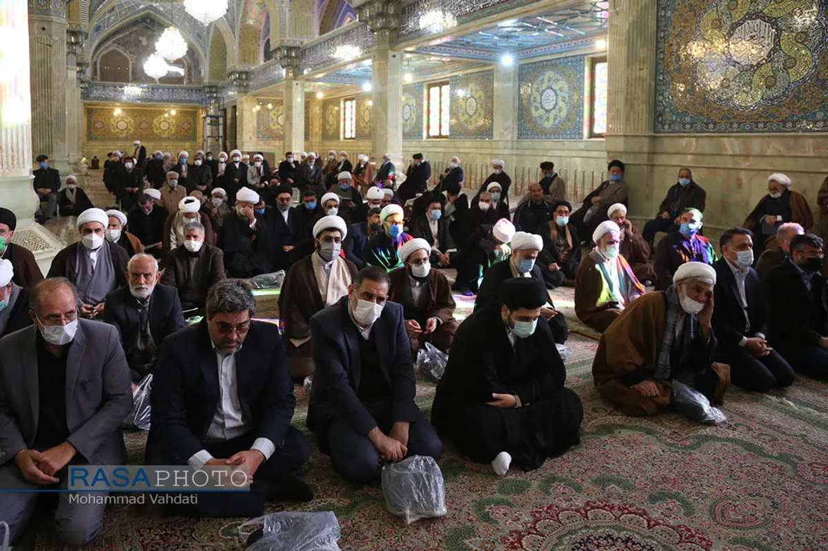 مراسم تشییع همسر مرحوم آیت الله فاضل لنکرانی (ره)