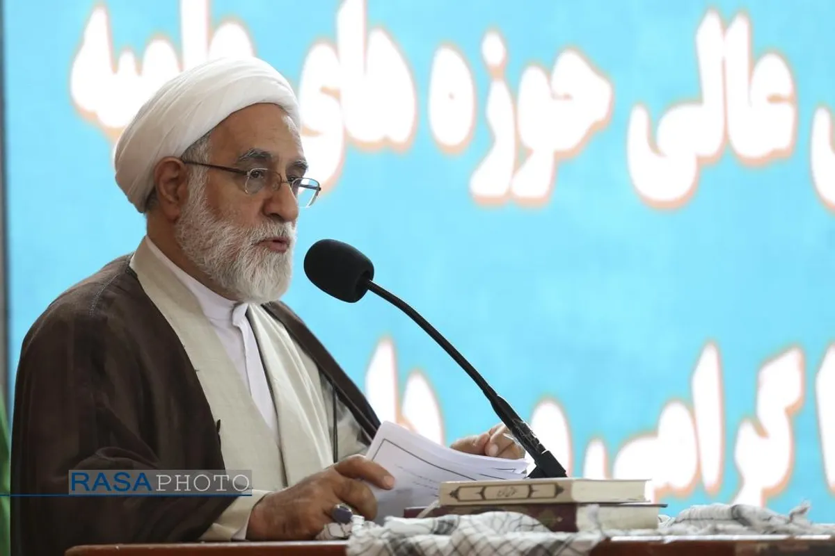 اولین اجلاسیه سراسری ایمان و&zwnj;امید امام خمینی (ره) در اندیشه امام خامنه&zwnj;ای