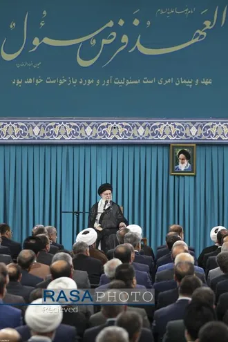 دیدار نمایندگان مجلس شورای اسلامی با رهبر معظم انقلاب