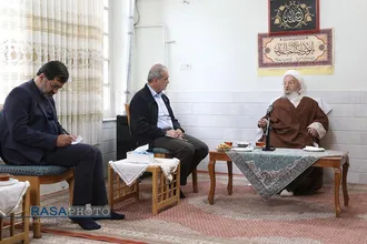 سفر رئیس جمهور به قم و دیدار با مراجع تقلید و علما
