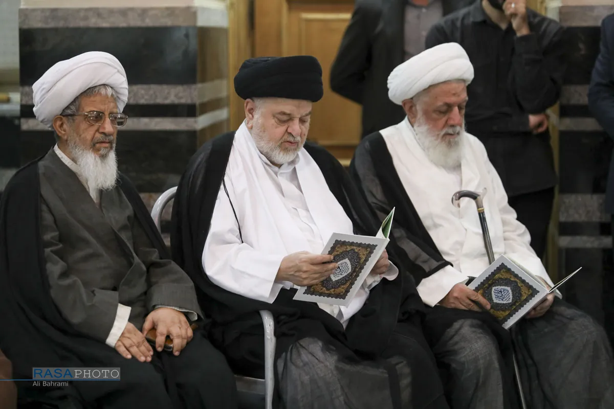 تشییع پیکر حضرت آیت الله شبیری زنجانی در قم