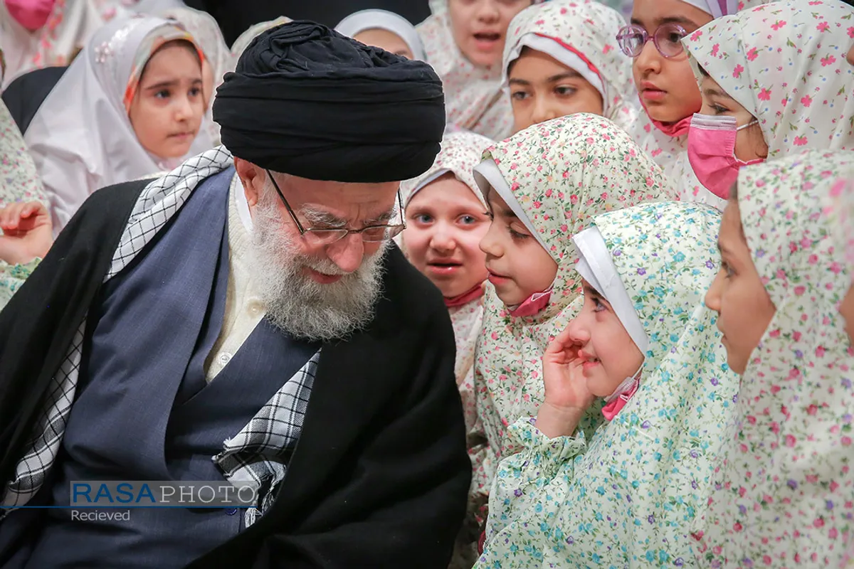 مراسم جشن تکلیف دختران دانش&zwnj;آموز با حضور مقام معظم رهبری