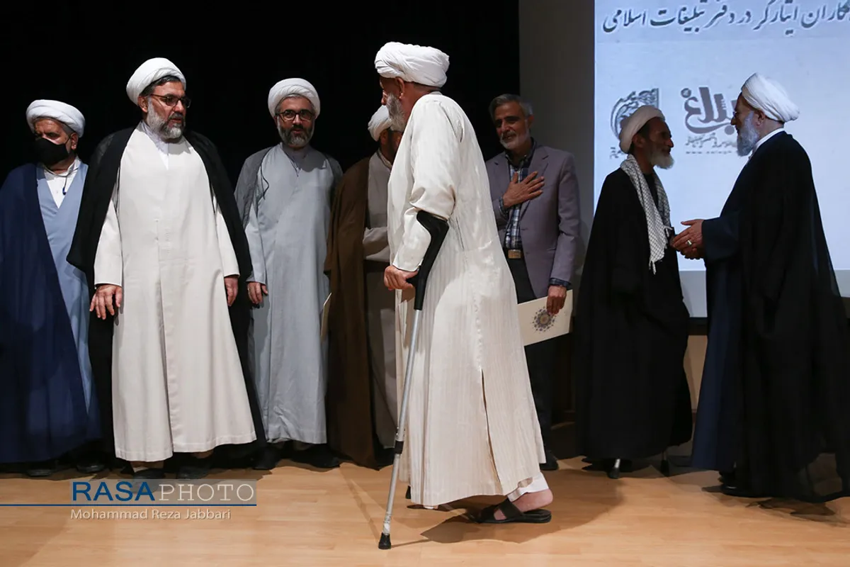همایش نقش مبلغان در دفاع مقدس&lrm;&lrm;