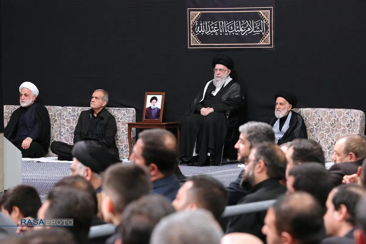 اولین شب عزاداری حضرت اباعبدالله الحسین (علیه&zwnj;السلام) با حضور رهبر انقلاب