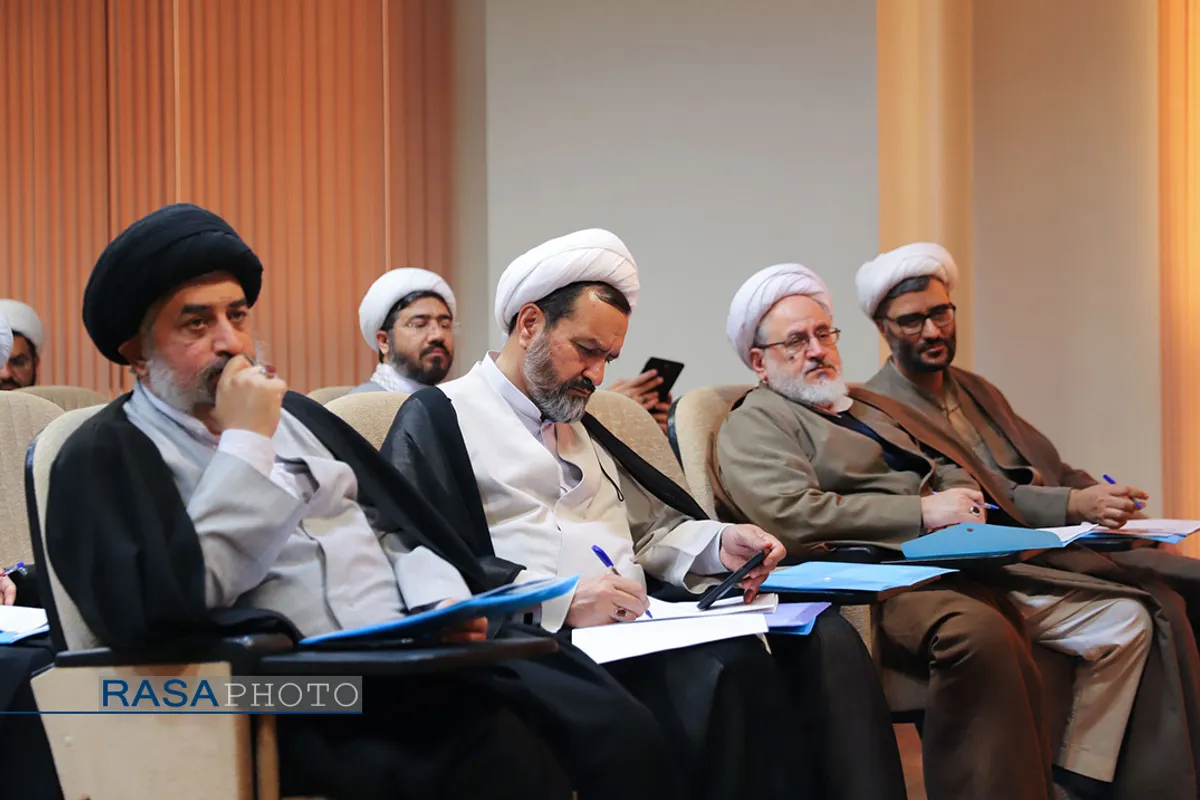 آغاز به کار کمیسیون&zwnj;های پنج گانه دهمین اجلاسیه منطقه&zwnj;ای جامعه مدرسین با علمای بلاد