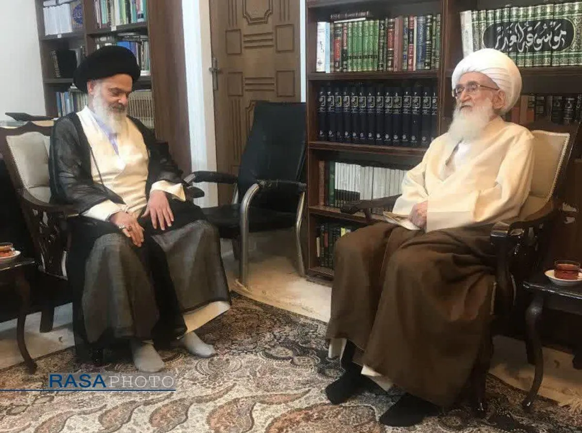 دیدار حضرات آیات و حجج الاسلام والمسلمین آقایان حسینی بوشهری، سید احمد خاتمی، سيد حسن خمینی و شهرستانی نماینده مرجع عالیقدر حضرت آیت الله العظمی سیستانی