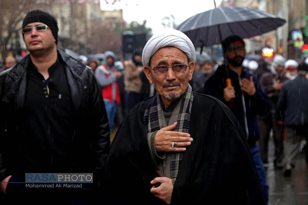 دسته عزاداری شهادت حضرت زهرا (س) با حضور حضرات آیات وحید خراسانی و صافی گلپایگانی