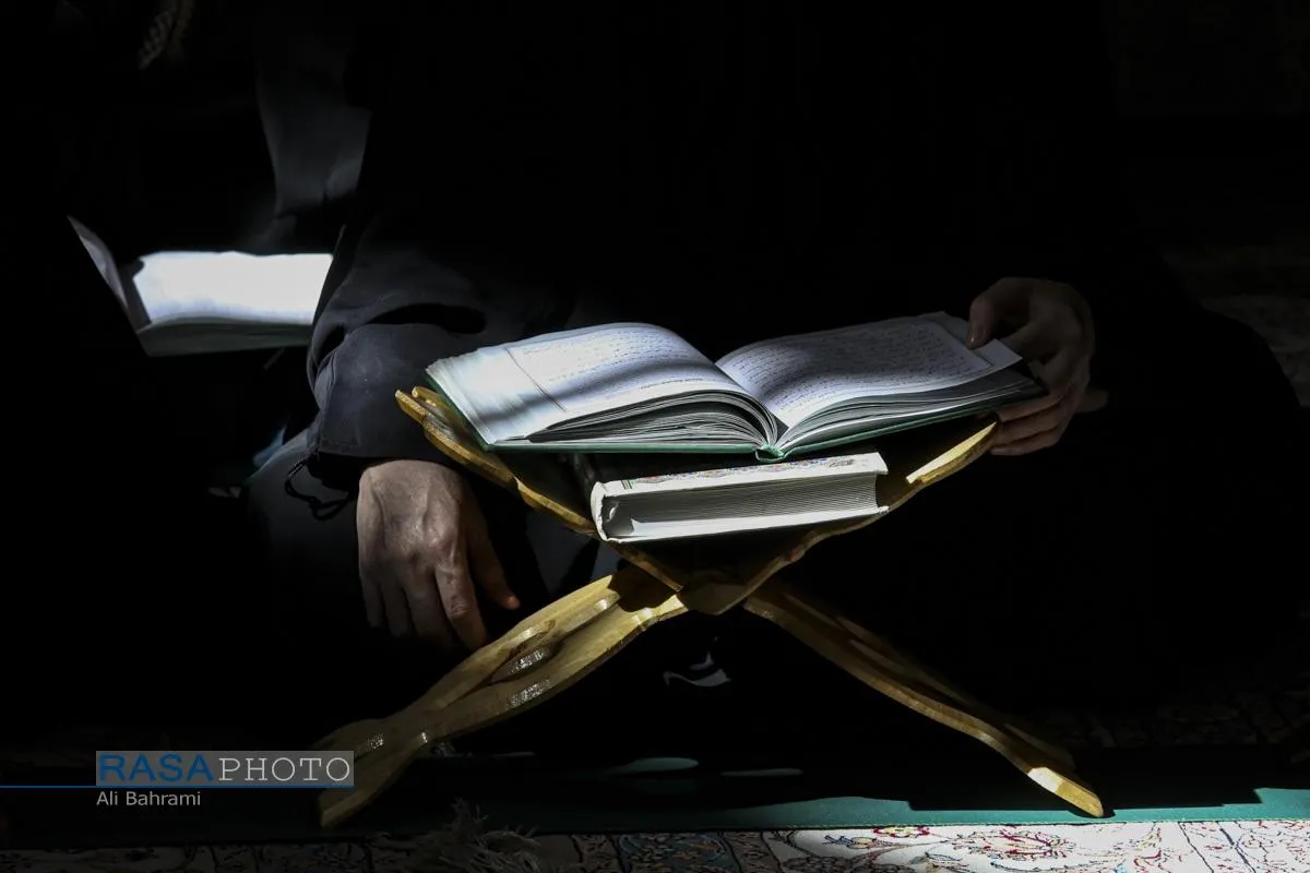 آئین جزء&zwnj;خوانی قرآن کریم در حرم کریمه اهل&zwnj;بیت (ع)