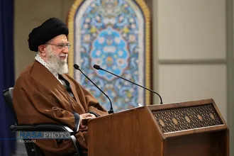 ارتباط تصویری با جمعی از مردم قم با مقام معظم رهبری