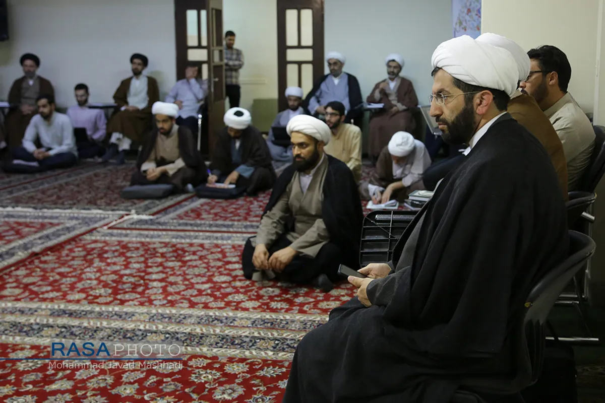 جلسات علمی آیت الله شب&zwnj;زنده دار در مشهد