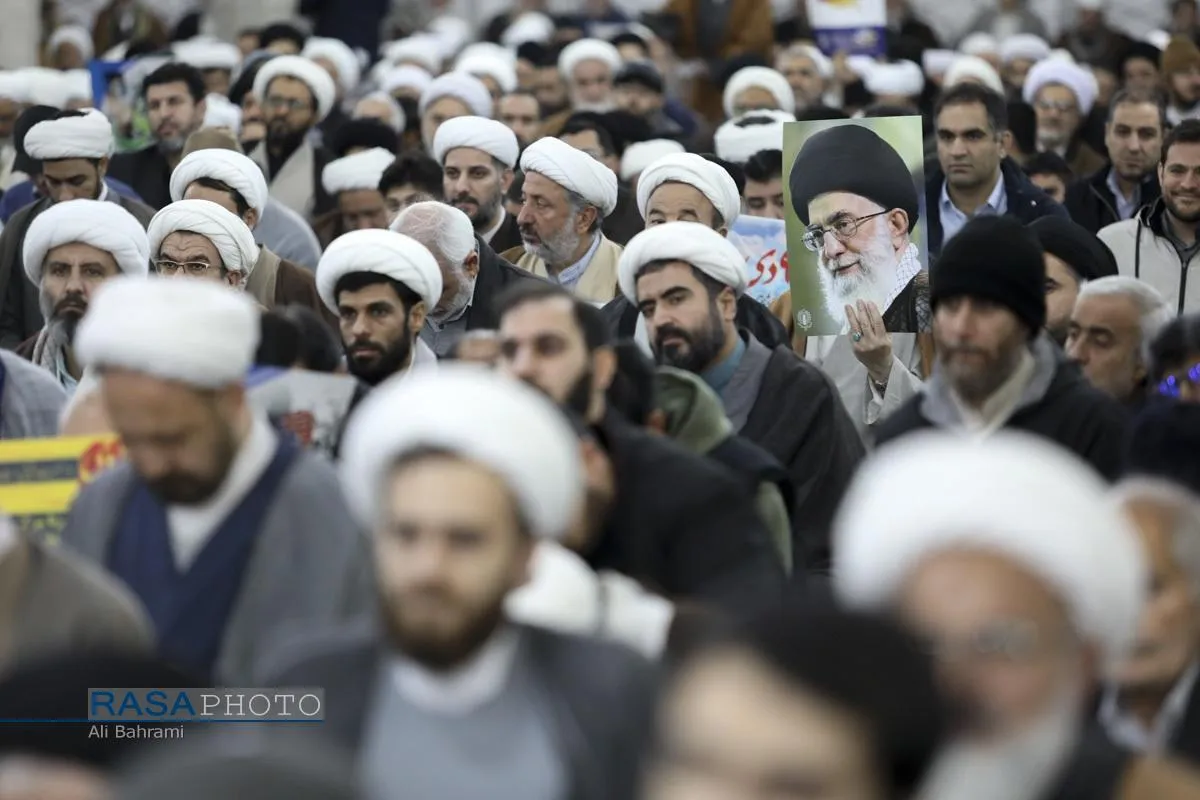 اجتماع حماسی مردم انقلابی قم در یوم الله نهم دی