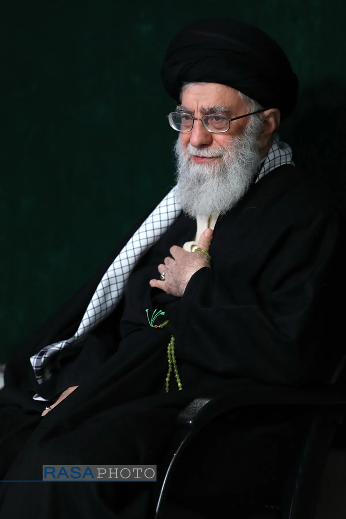 دومین شب عزاداری فاطمیه ۱۴۴۰ در حسینیه امام خمینی با حضور رهبر انقلاب