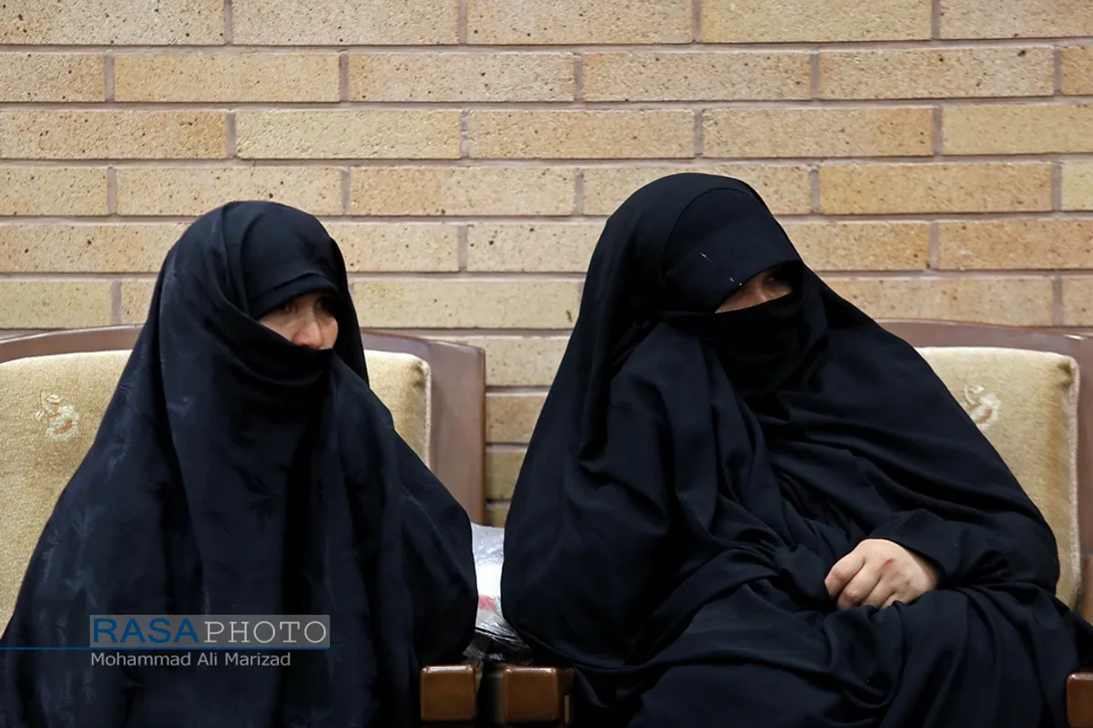 سخنرانی آیت الله حسینی بوشهری در جمع خانواده شهداء مدافع حرم