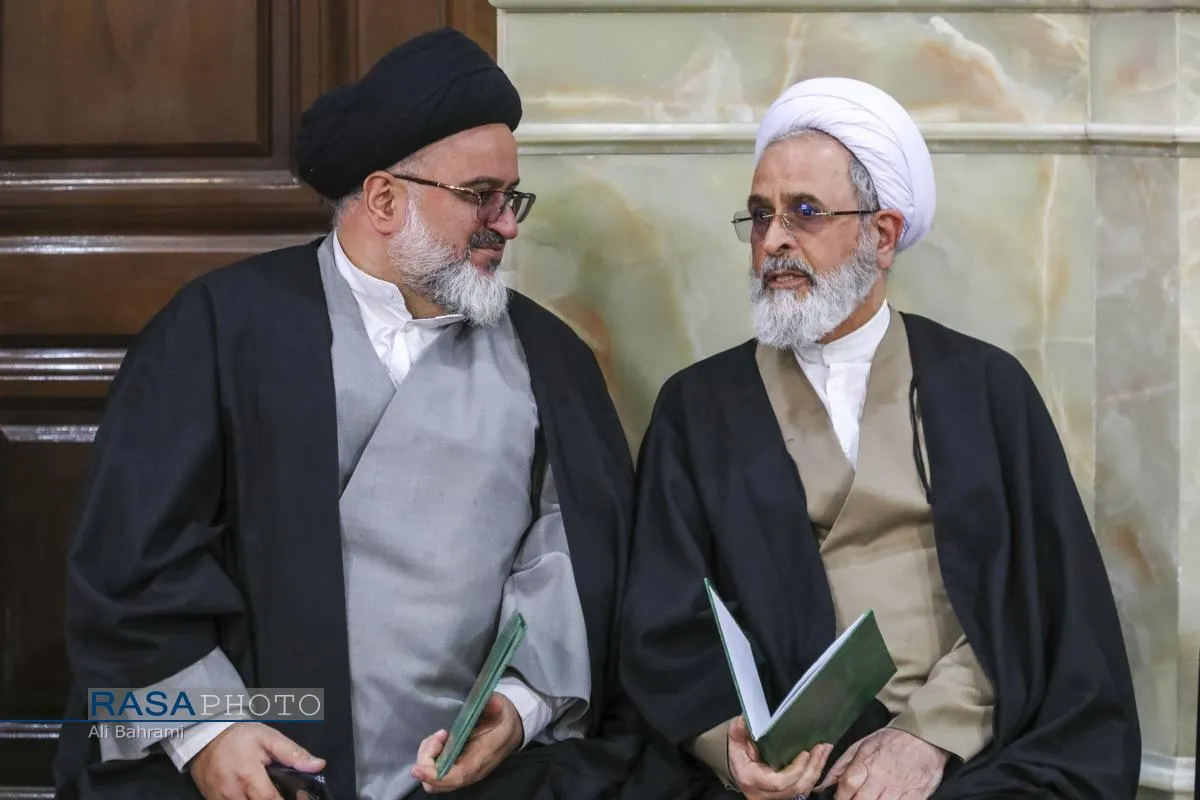 تشییع پیکر آیت الله سیدهادی حسینی سیستانی برادر حضرت آیت&zwnj;الله سید علی سیستانی