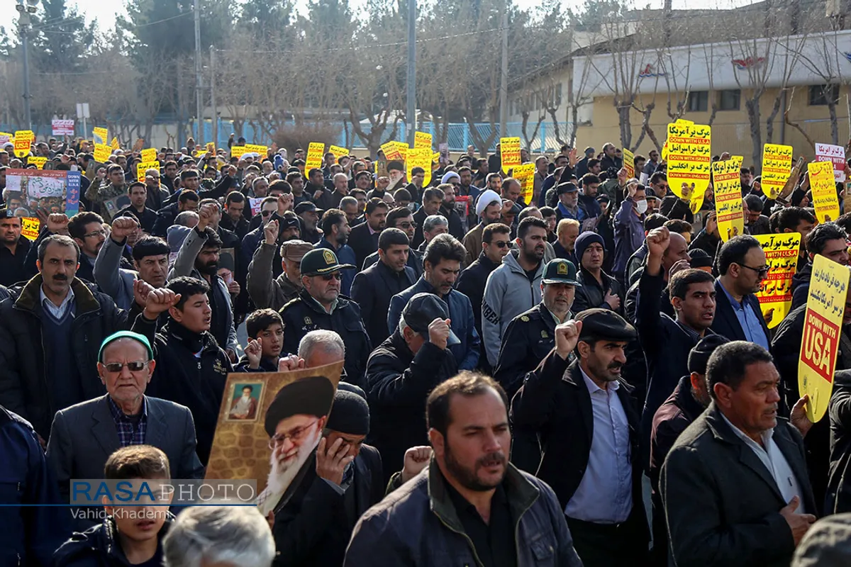 راهپیمایی مردم بجنورد در محکومیت شهادت سپهبد قاسم سلیمانی&lrm;&lrm;