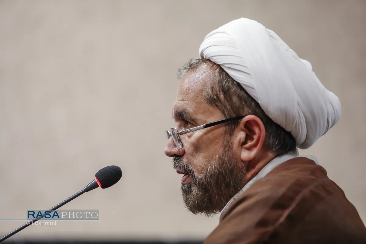 نشست بازخوانی خونخواهی رهبر شهید انقلاب از منظر مطالعات قرآنی و روایی

