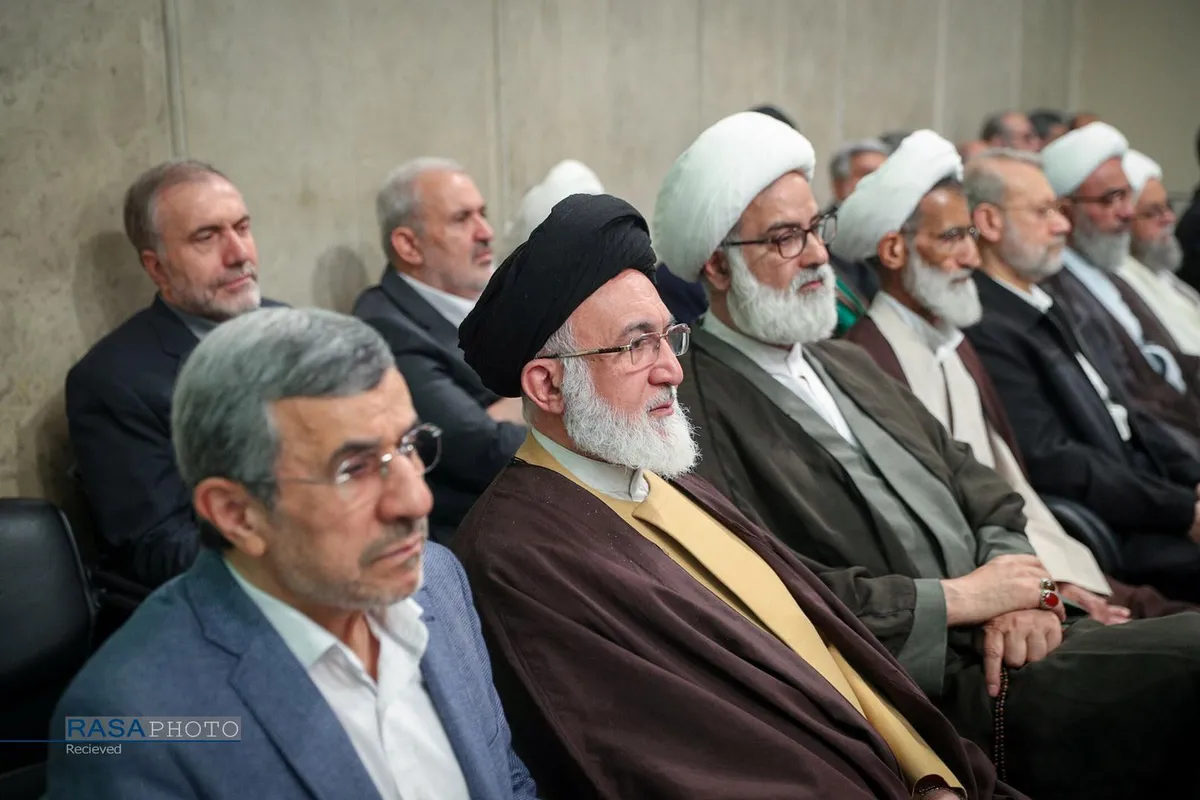 دیدار مسئولان نظام و سفرای کشورهای اسلامی با رهبر معظم انقلاب