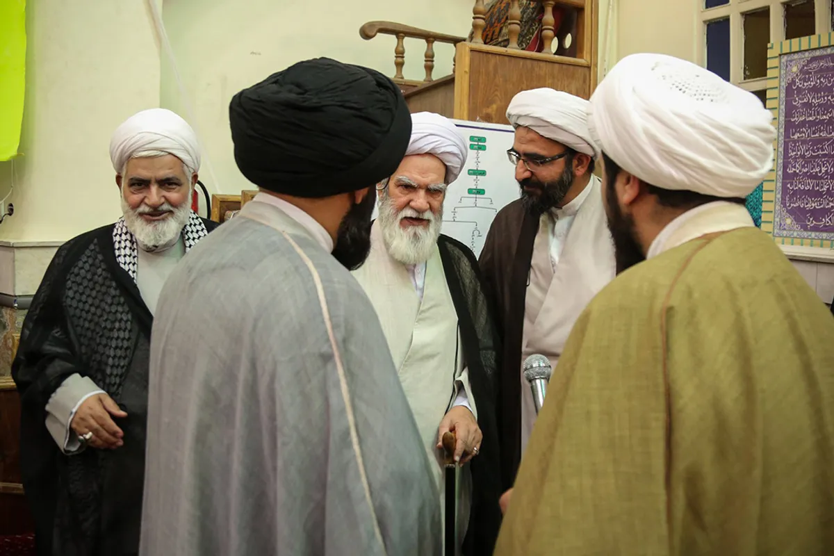عمامه گذاری طلاب حوزه علمیه تهران به مناسبت روز میلاد امام زمان (عج)