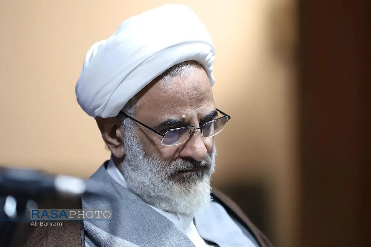 نشست صمیمی اعضای شورای فعالان فضای مجازی