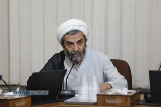 نشست هم&zwnj;اندیشی اساتید جوان سطوح عالی با دبیر شورای عالی حوزه&zwnj;های علمیه
