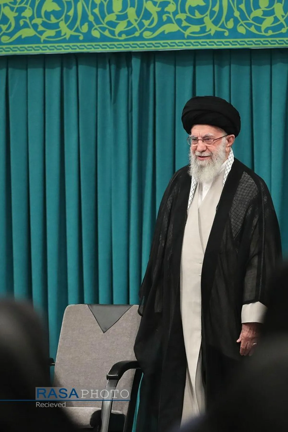 دیدار اعضای کاروان&zwnj;های اعزامی ایران به بازی&zwnj;های المپیک و پارالمپیک ۲۰۲۴ با رهبر انقلاب