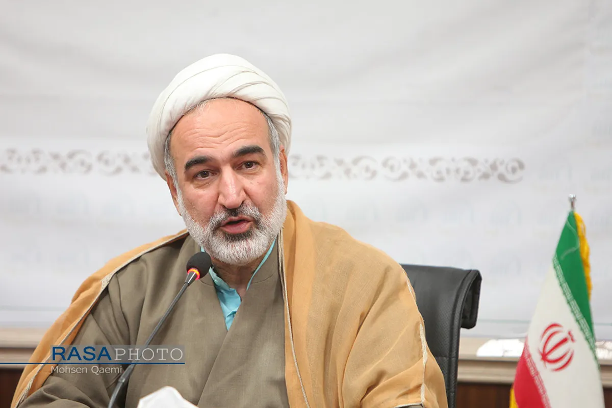 رونمایی از کتاب "یک مشت مروارید"