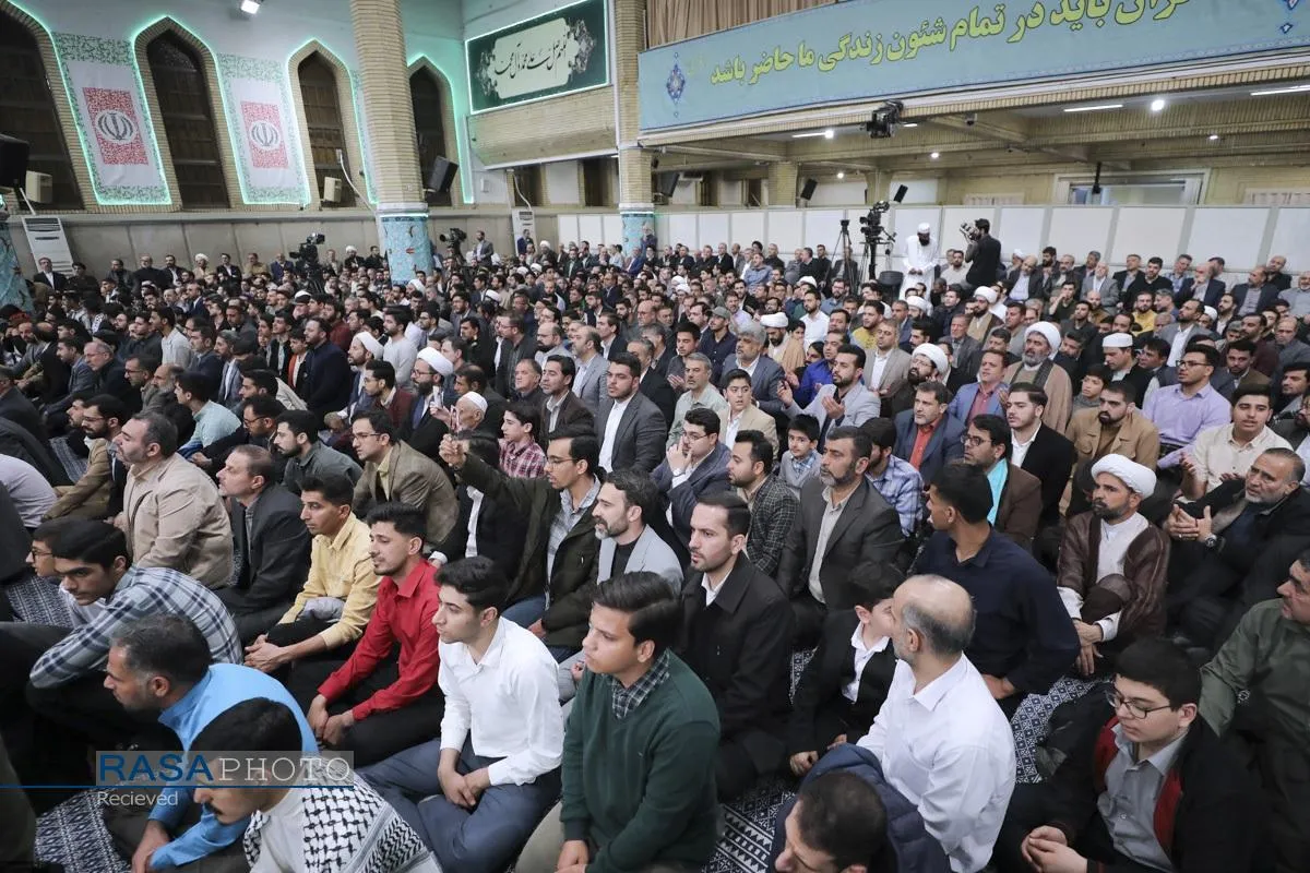 محفل انس با قرآن کریم با حضور رهبر معظم انقلاب