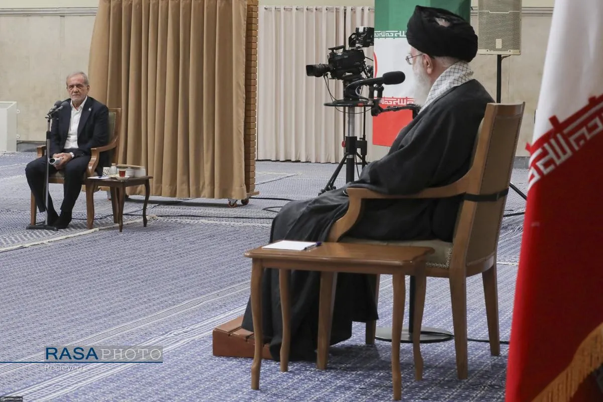 دیدار رئیس&zwnj; جمهور و اعضای هیئت دولت با رهبر معظم انقلاب