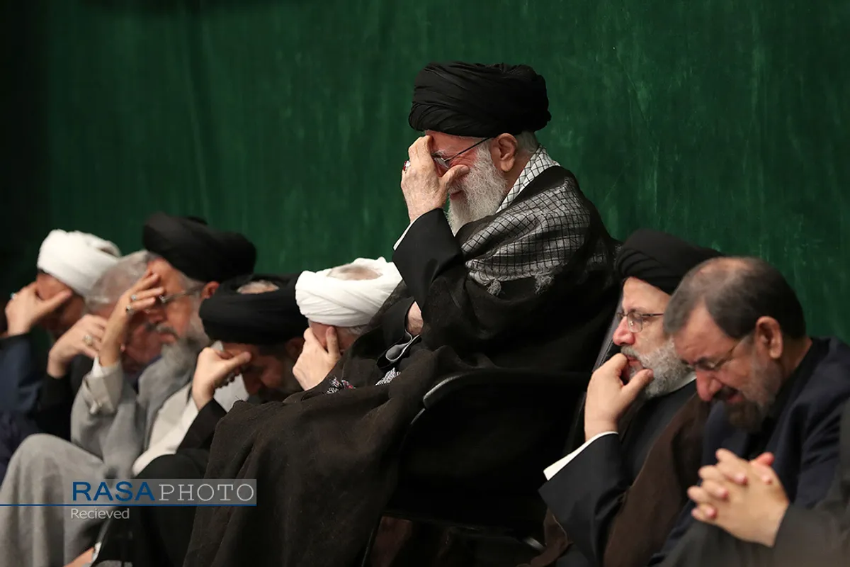 اولین شب مراسم عزاداری حضرت اباعبدالله الحسین (علیه&zwnj;السلام) با حضور رهبر انقلاب امام خامنه ای